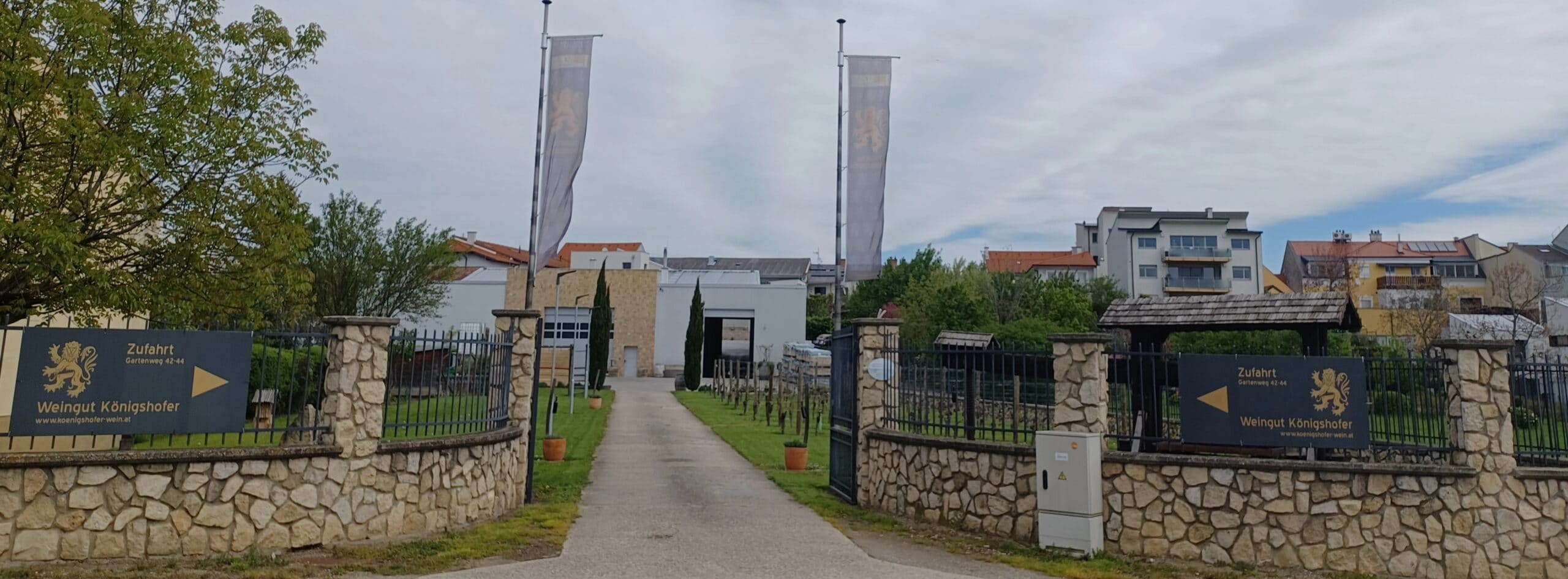 Weingut Königshofer Einfahrt